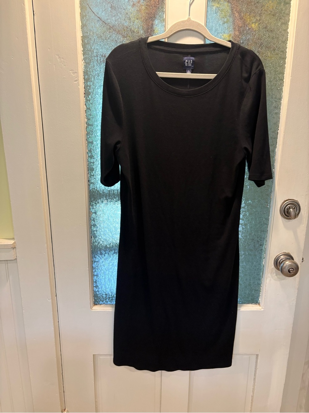 GAP Black T shirt Style Shift Dress with Short Sleeves L
